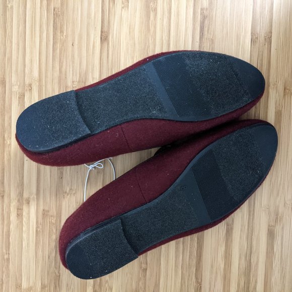 NWT Old Navy Burgundy Loafers - Picture 2 of 2